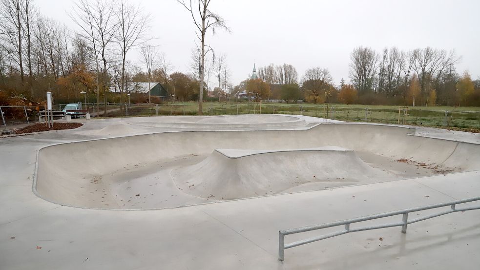 Der Skatepark steht. Jetzt soll noch das angrenzende Rollsportfeld saniert werden. Dafür sind für 2025 weitere 300.000 Euro in den Gemeindehaushalt eingestellt. Foto: Passmann