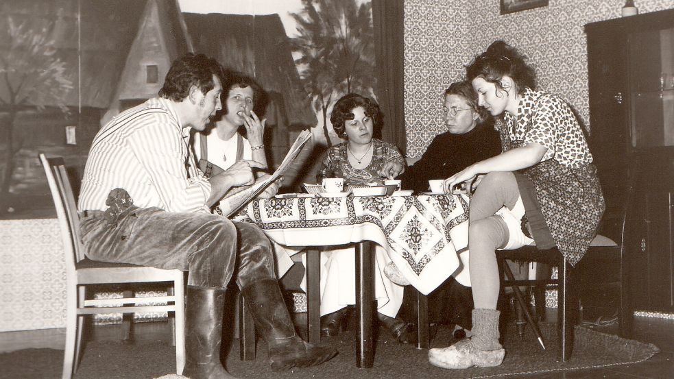 1977 hieß es auf der Bühne „Wer hett, de hett“. Foto: Theatergruppe Feierabend