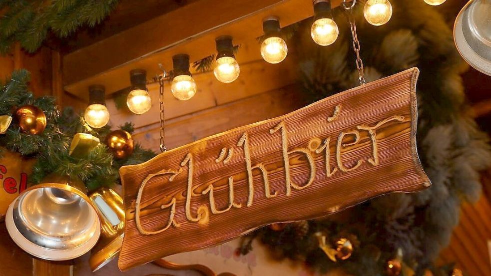 Es muss nicht immer Glühwein sein. Im Winter gibt es zahlreiche Alternativen. Foto: imago/Müller-Stauffenberg