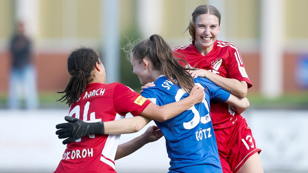 Die Oberliga-Frauen der SpVg sind noch ungeschlagen, peilen den Regionalliga-Aufstieg an. Foto: Doden/Emden