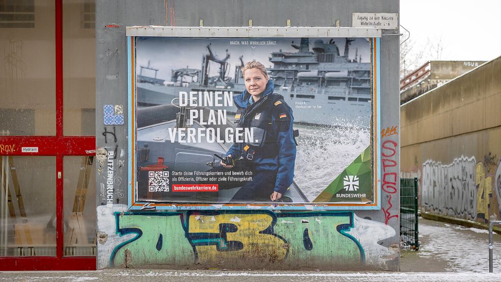 Sucht dringend Personal: die Bundeswehr. Foto: IMAGO/Dirk Sattler