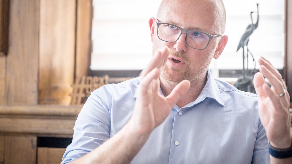 Duisburgs Oberbürgermeister Sören Link kritisiert, dass nichts gegen eine gezielte Zuwanderung in die Sozialsysteme unternommen werde. Foto: Imago/Funke Foto Services