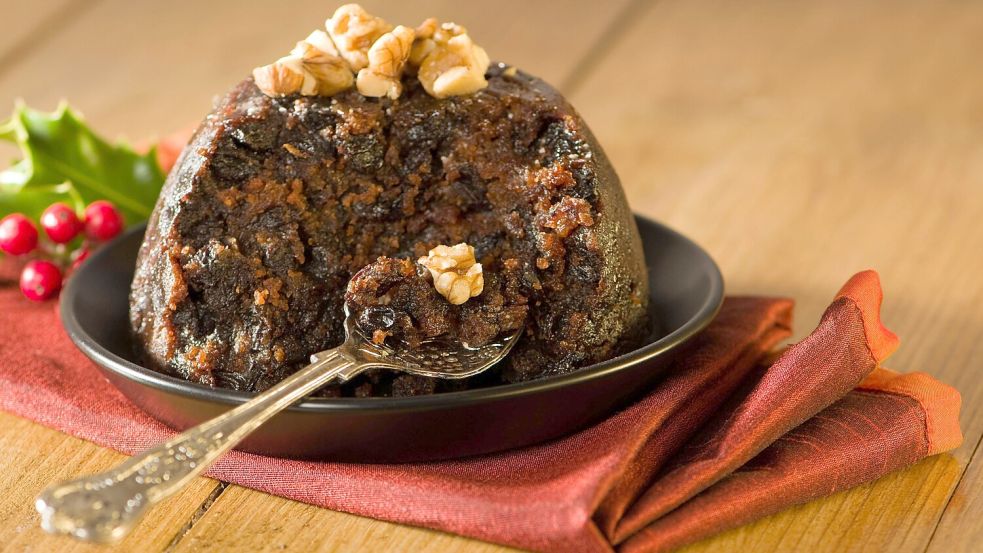 Einst untrennbar mit dem britischen Weihnachtsfest verbunden, verliert der traditionelle Christmas-Pudding zunehmend an Beliebtheit. Foto: IMAGO/Panthermedia