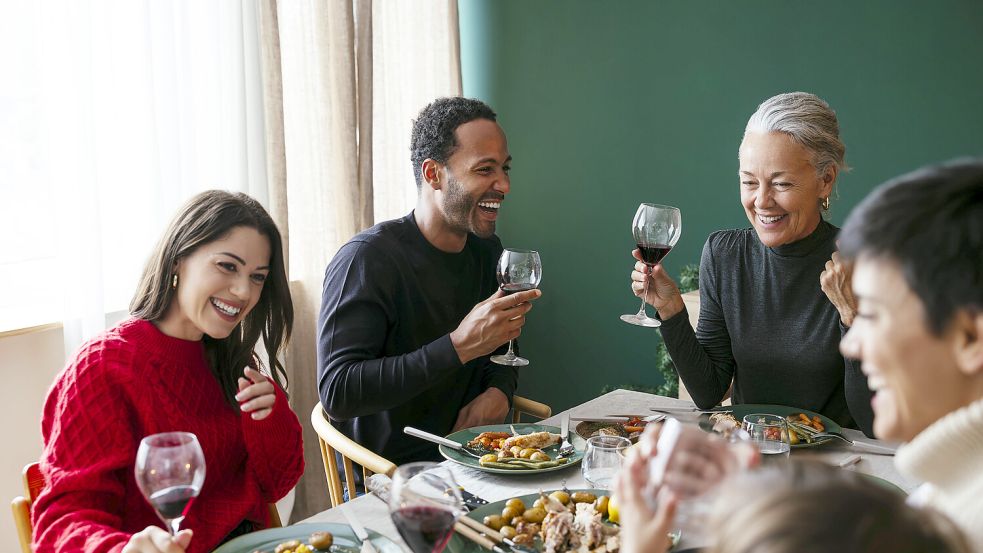 Wie wäre es diese Weihnachten mit einem Spiel? Foto: IMAGO/Westend61
