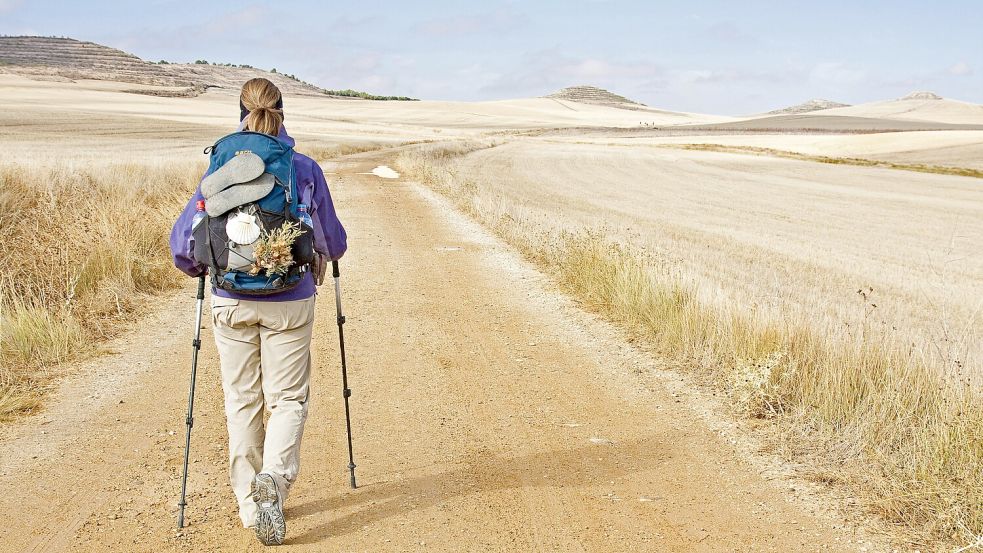 Der Jakobsweg erlebt einen Pilger-Boom, doch die Kehrseite sind ernsthafte Sicherheitsprobleme, vor allem für allein wandernde Frauen. Foto: IMAGO/blickwinkel