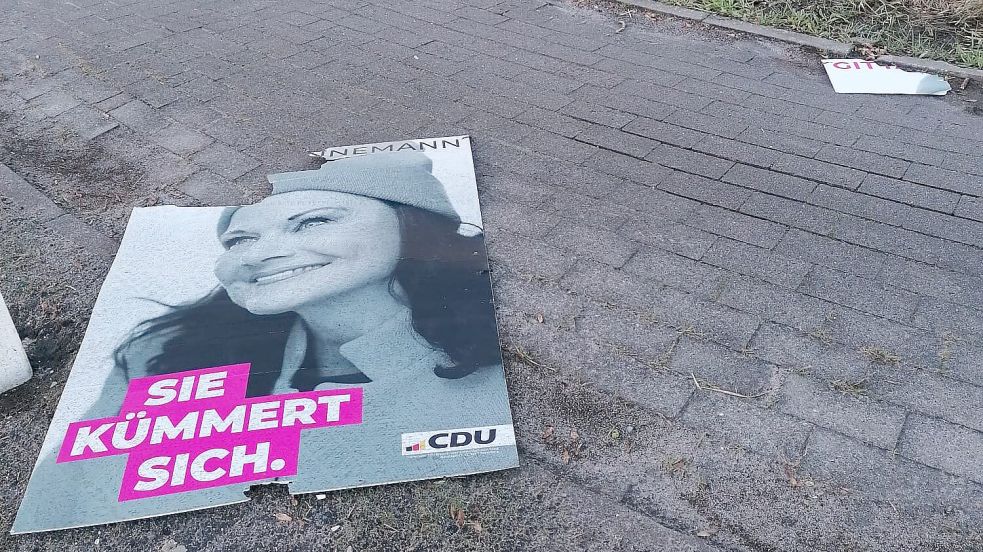 In Weener/Möhlenwarf wurden Plakate abgerissen. Foto: CDU/Hinderks