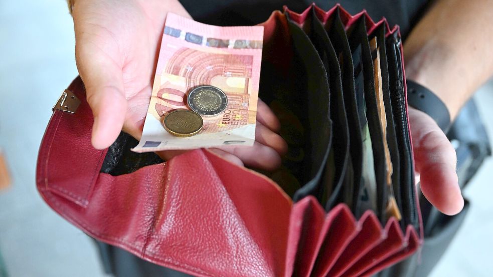 Kleines Geld: Minijobs sind dem Gewerkschaftsbund ein Dorn im Auge. Foto: dpa/Felix Hörhager