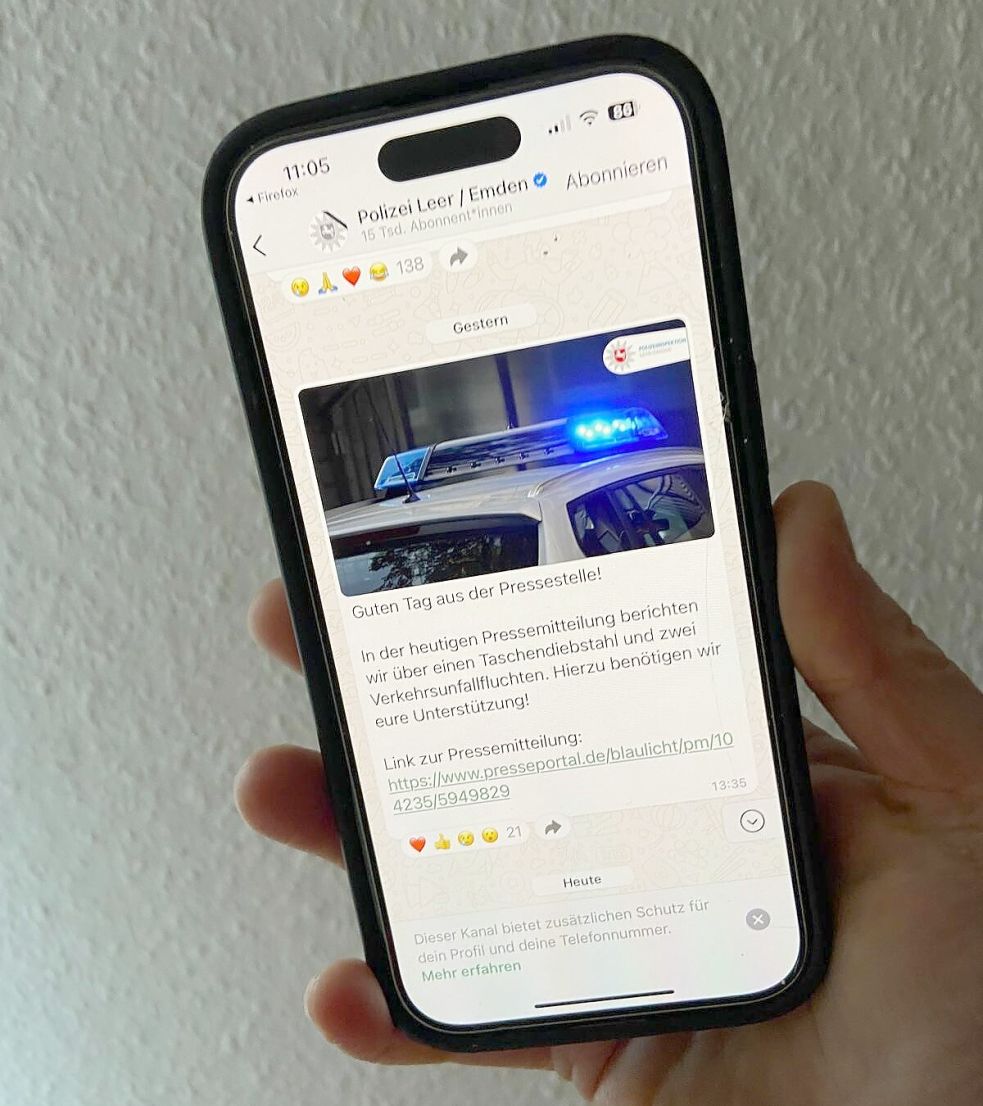 Die Polizei in Ostfriesland hat ihre X-Accounts gelöscht und informiert nun über WhatsApp. Foto: Hanz