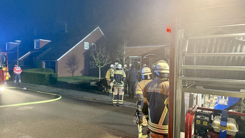 Grund für die starke Rauchentwicklung war ein undichter Holzofen. Foto: Feuerwehr Stadt Leer