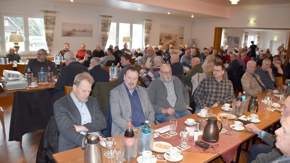Sehr gut besucht war am Samstag die Jahreshauptversammlung des Fischereivereins Rhauderfehn im Saal des Hotels Meyerhoff in Holterfehn. Foto: Ammermann