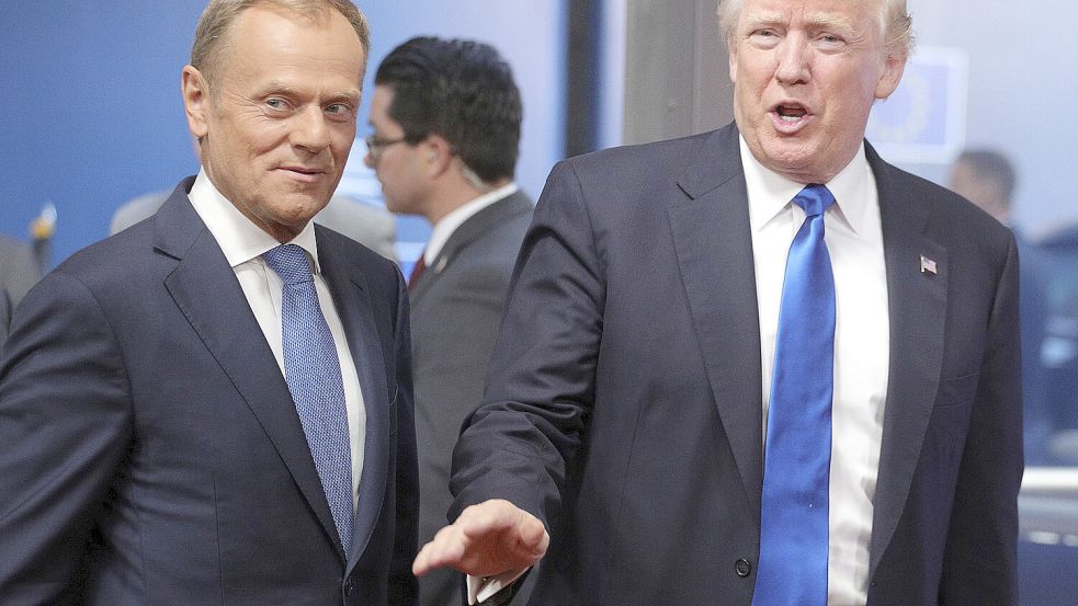 Der polnische Ministerpräsident äußert Kritik am Telefonat von US-Präsident Trump mit Russlands Machthaber Wladimir Putin. Foto: dpa/Olivier Matthys