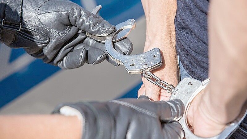Eine Verkehrskontrolle endete für einen Mann in Weener mit einer Festnahme. Symbolfoto: Bundespolizei