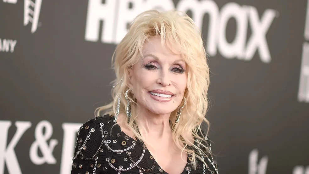 Dolly Parton bedankt sich für Karten, Blumen und Nachrichten. (Archivbild) Foto: Richard Shotwell/Invision via AP/dpa