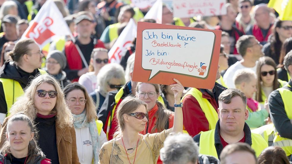 Am Equal Pay Day kam es außerdem zu Warnstreiks in Berufsgruppen, denen besonders viele Frauen arbeiten. Foto: Sebastian Kahnert/dpa