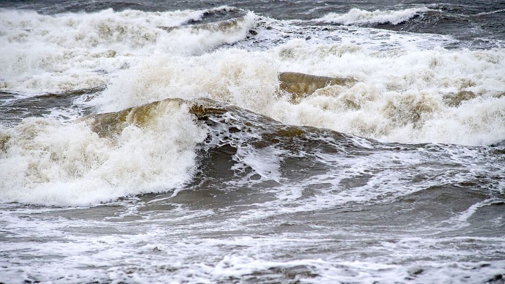 Schmelzwasser aus Eis und Gletschern an den Polen könnte die für unser Wetter wichtige Atlantischen Umwälzströmung (Amoc) dramatisch schwächen (Symbolbild) Foto: Stefan Sauer/dpa
