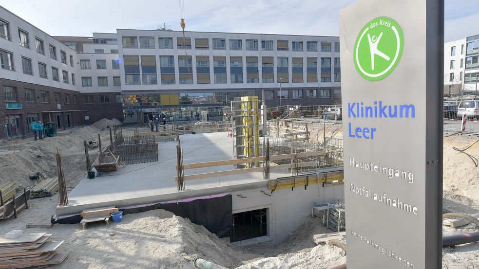 Der Neubau entsteht vor dem derzeitigen Haupteingang des Klinikums. Foto: Ortgies