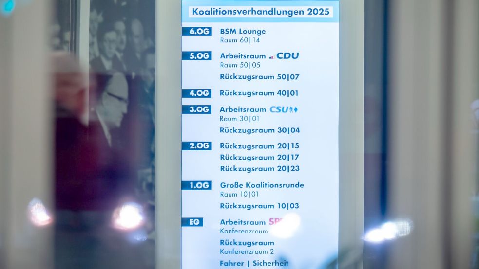 Keine Gruppenfotos, keine Pressekonferenzen - bislang halten sich die Verhandler an ihre eigenen Vorgaben zum Ablauf der Koalitionsverhandlungen (Archivfoto) Foto: Michael Kappeler/dpa
