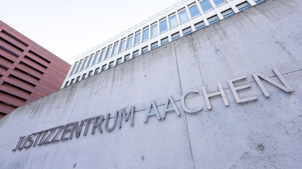 Hier begann am Montag der Prozess gegen einen Krankenpfleger wegen neunfachen Mordes. (Archivbild) Foto: Rolf Vennenbernd/dpa