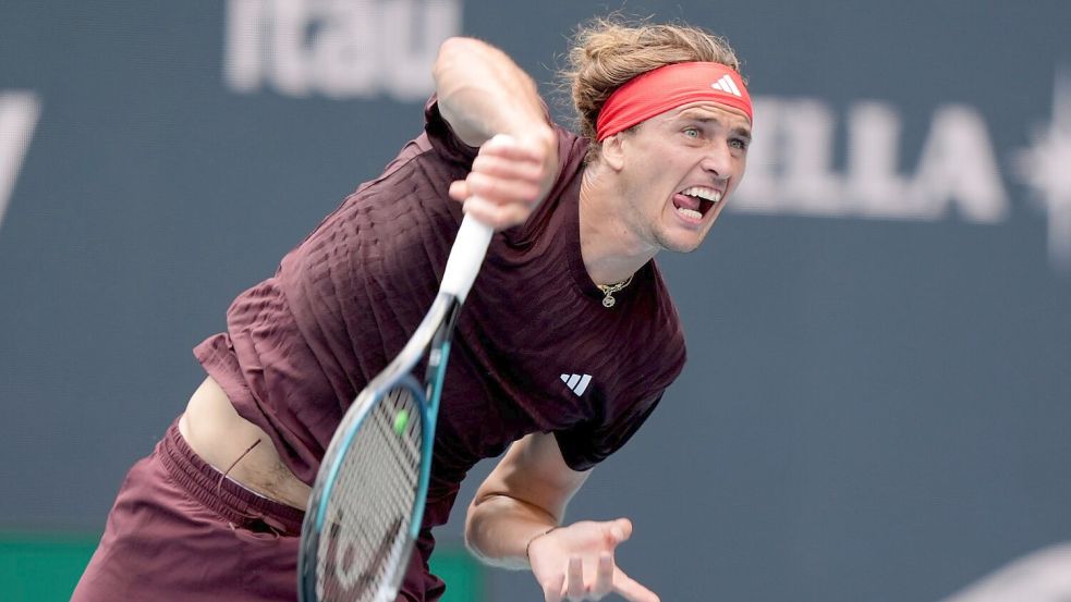 Alexander Zverev hat in Miami auch sein zweites Spiel gewonnen. Foto: Lynne Sladky/AP/dpa