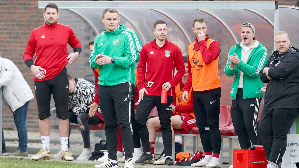 Jonas Petersen fühlt sich als Pewsum-Trainer sehr wohl. Foto: Doden/Emden