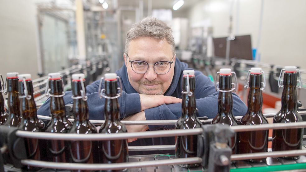 Seit 1999 braut René Krischer in Bagband sein „Ostfriesen Bräu“. Foto: Ortgies