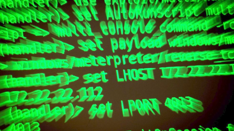 Hacker sind raffiniert, aber man kann sie stoppen. (Symbolfoto) Foto: Sina Schuldt/dpa