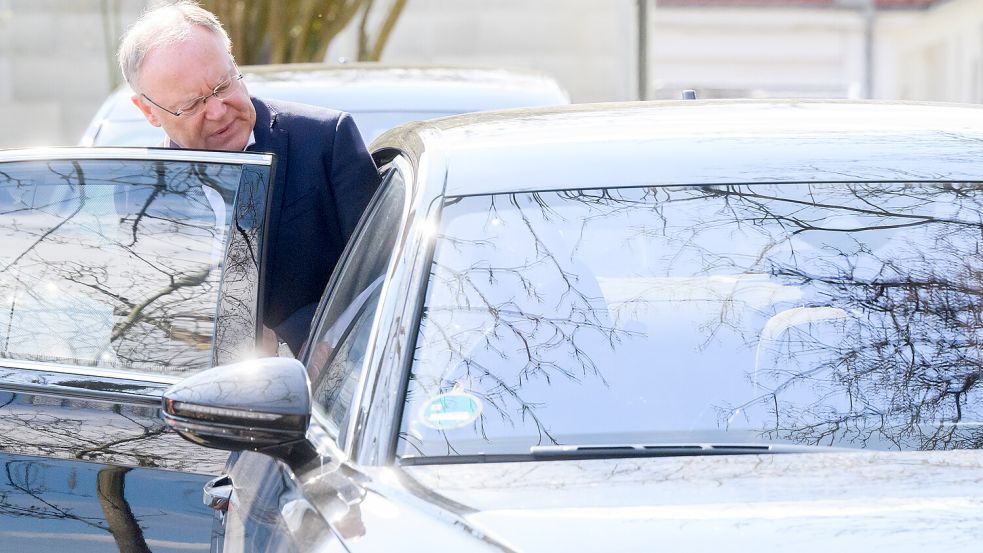 Niedersachsens Ministerpräsident Stephan Weil hat seinen Rückzug angekündigt. Was hat er nun vor? Foto: dpa/ Julian Stratenschulte