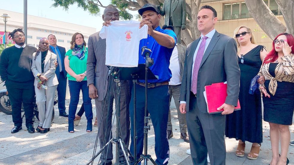 In einem Mammut-Vergleich hat der Kreis Los Angeles eingewilligt, vier Milliarden Dollar an Opfer von sexuellem Missbrauch in Jugendanstalten und Kinderheimen zu zahlen. Foto: Christoper Weber/AP/dpa