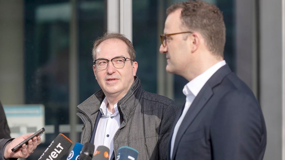 CSU-Landesgruppenchef Dobrindt hält schnelle Einigung auf neue Regierung für nötig. Foto: Christophe Gateau/dpa
