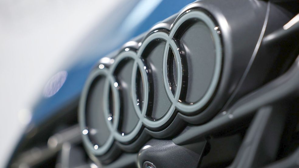 Zumindest der Elektroautoabsatz bei Audi zieht kräftig an. (Archivbild) Foto: Daniel Löb/dpa