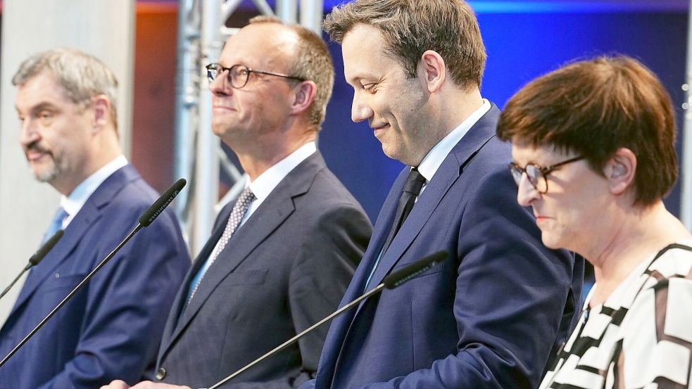 Der Koalitionsvertrag steht - Union und SPD wollen eine handlungsstarke Regierung bilden. Foto: Kay Nietfeld/dpa