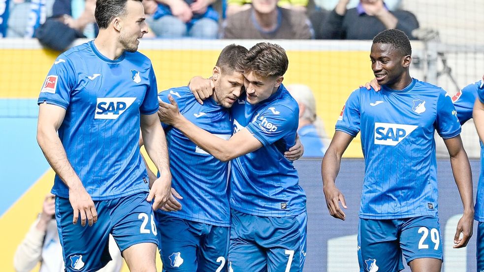 Traf schon vor der Halbzeit doppelt: Andrej Kramaric. Foto: Uwe Anspach/dpa