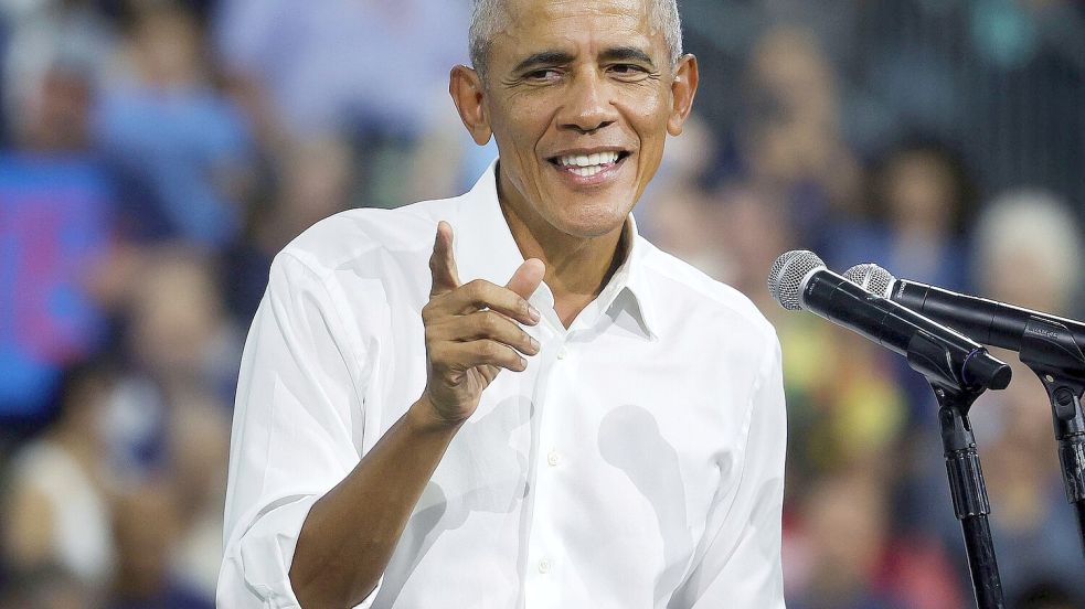 Obama lobt seine alte Uni für ihren Kampf gegen Trump (Archivbild) Foto: Mamta Popat/Arizona Daily Star/AP/dpa