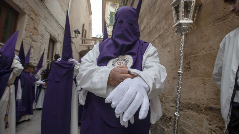 Es handelt sich um eine jahrhundertealte Tradition. (Foto aktuell) Foto: Clara Margais/dpa