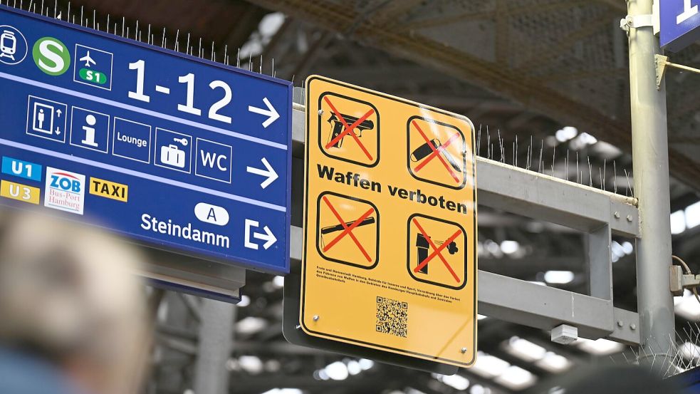 Die Gewerkschaft der Polizei strebt eine bundesweit einheitliche Regelung an. (Archivbild) Foto: Niklas Graeber/dpa