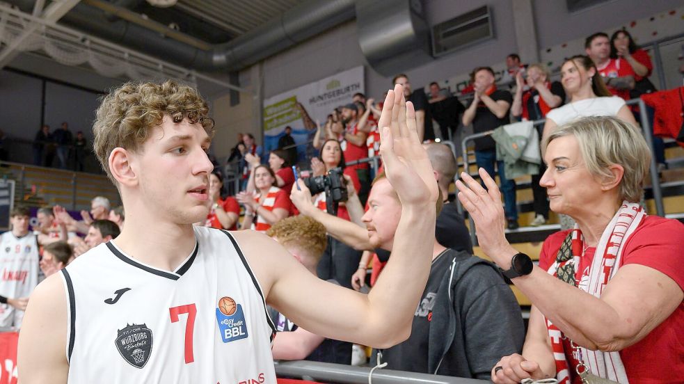 Steinbach wird als nächster Nowitzki gehandelt. Foto: Swen Pförtner/dpa