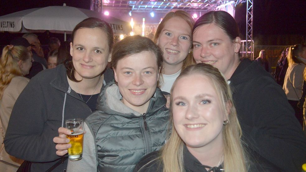 Gute Stimmung herrschte bei den Besuchern der „Nacht der Nächte“. Fotos: Holger Weers