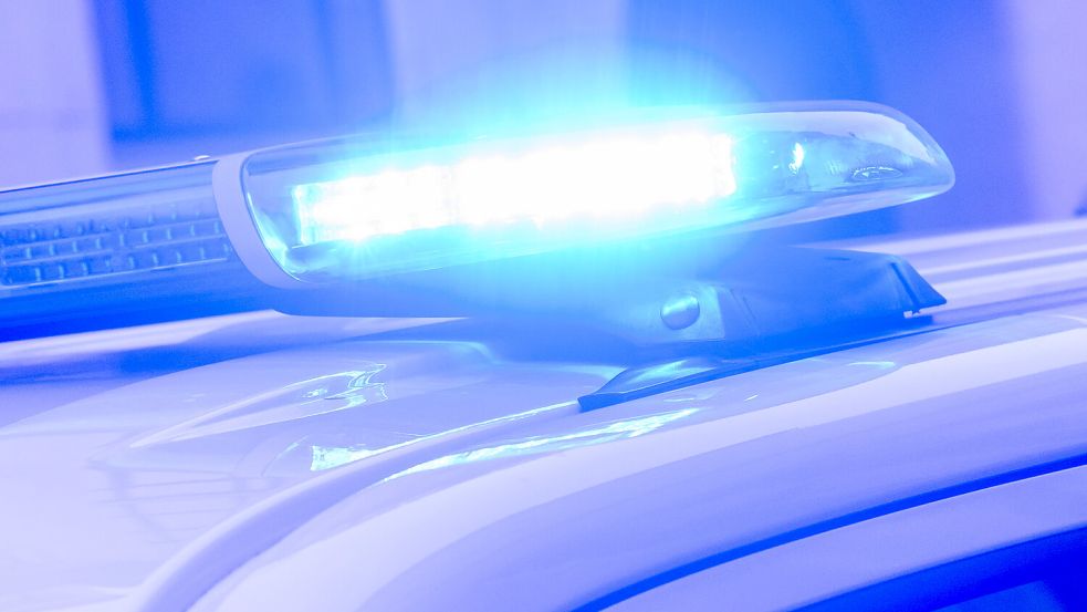Nach einem Vorfall in Ramsloh ermittelt nun der Staatsschutz der Polizei. Foto: Julian Stratenschulte/DPA