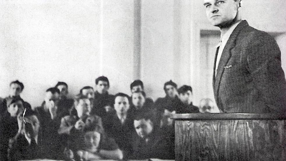 2022 ist eine Pilecki-Biografie mit dem Titel „Der Freiwillige“ erschienen. Foto: IMAGO/Forum