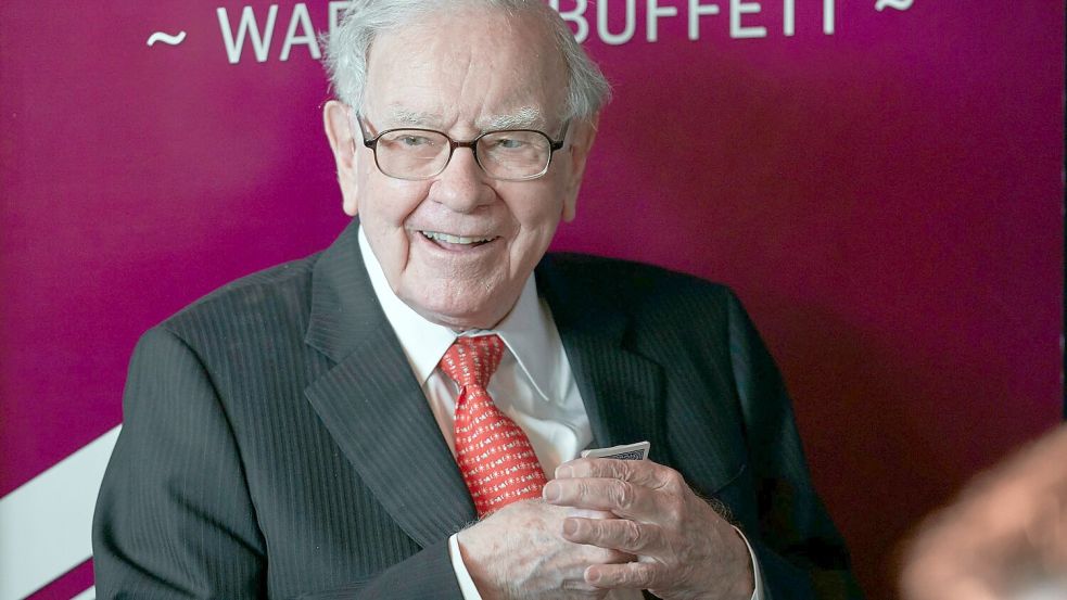Sein Gespür für gute Geschäfte machte Buffett zu einer Investorenlegende. (Archivbild) Foto: Nati Harnik/AP/dpa