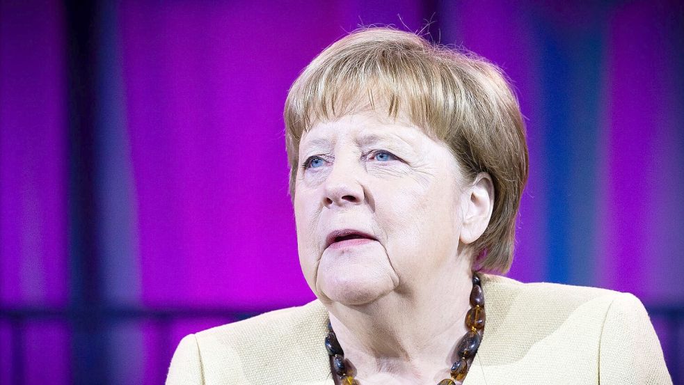 Altkanzlerin Merkel übte in ihrem Auftritt auch Selbstkritik. Foto: Moritz Frankenberg/dpa