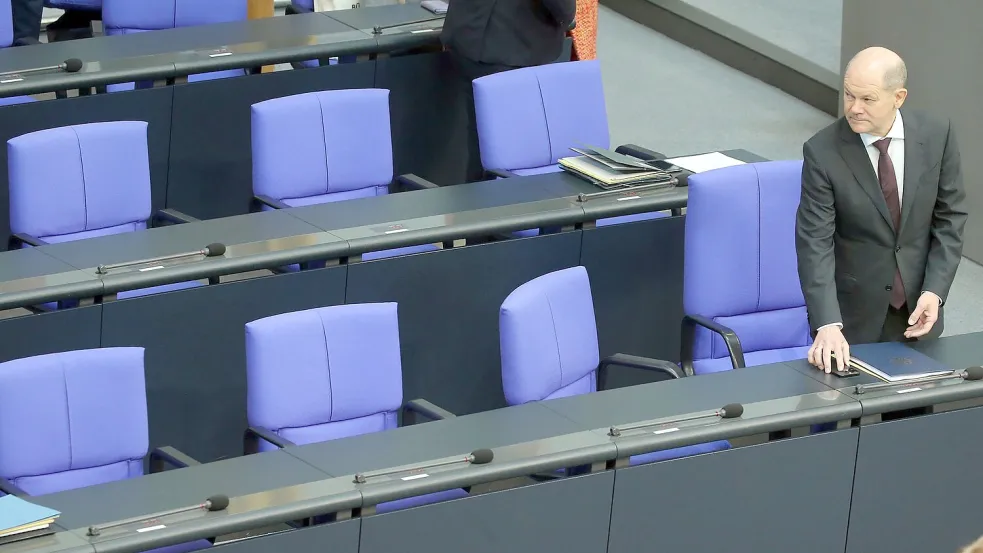 Dreieinhalb Jahre saß Scholz auf der Regierungsbank. Künftig ist sein Platz auf der anderen Seite. Foto: Wolfgang Kumm/dpa