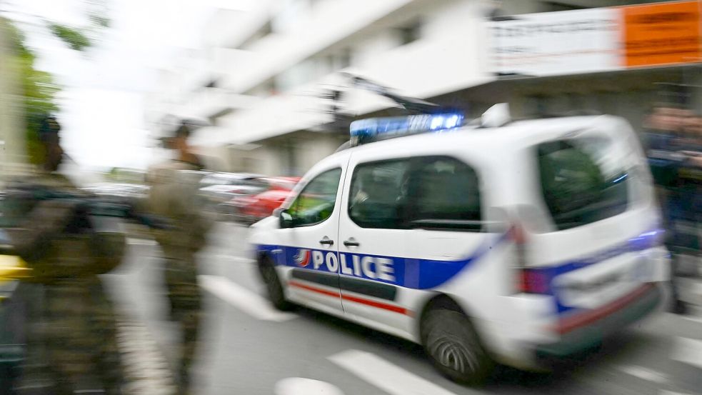 Die Polizei konnte das Entführungsopfer in einer außerordentlichen Aktion befreien und fünf Tatverdächtige festnehmen. (Archivbild) Foto: Loic Venance/AFP/dpa
