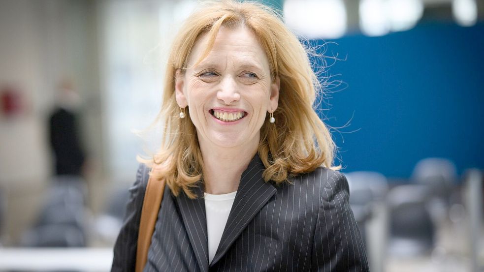 CDU-Bundesvize Karin Prien gilt als eine der profiliertesten Bildungspolitikerinnen in der Union. Seit 2017 ist sie Bildungsministerin in Schleswig-Holstein. Prien ist meinungsstark und scheut keine Debatte. (Archivbild) Foto: Bernd von Jutrczenka/dpa