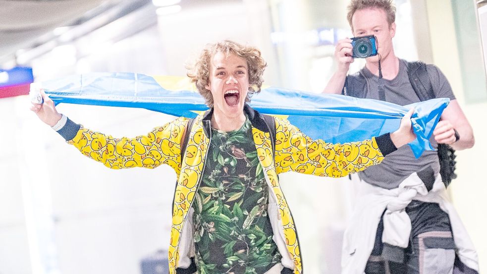 Vor wenigen Tagen ist Luca aus dem Pazifikstaat Palau heimgekehrt und hat damit sein großes Ziel erreicht, wie er verkündet: „Ich habe alle 195 Länder der Welt bereist.“ Foto: Benjamin Westhoff/dpa