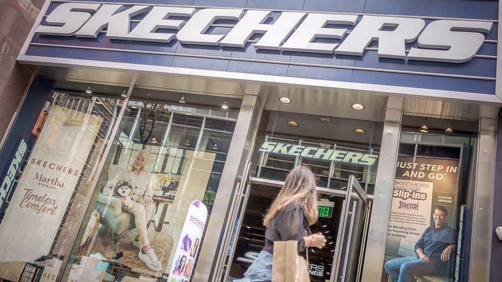 Skechers soll nach der Übernahme die Börse verlassen. (Archivbild) Foto: Michael Kappeler/dpa