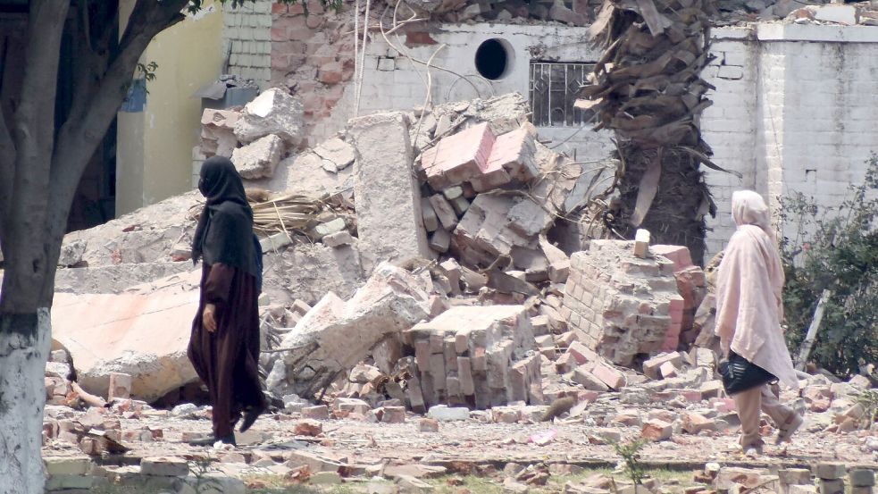 Zwischen Indien und Pakistan eskaliert die Gewalt - die EU will nun Bemühungen um eine Entspannung unterstützen. (Archivbild) Foto: Sajjad/XinHua/dpa