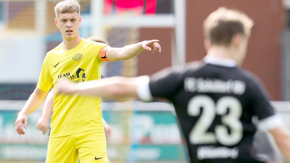 Nick Kaßmann trägt seit 2017 das Trikot von Germania Leer. Im Sommer wird er den Verein verlassen. Foto: Doden/Emden