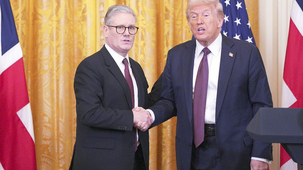 Der britische Premierminister Keir Starmer (links) und US-Präsident Donald Trump. Foto: Carl Court/dpa/Pool Getty Images North America