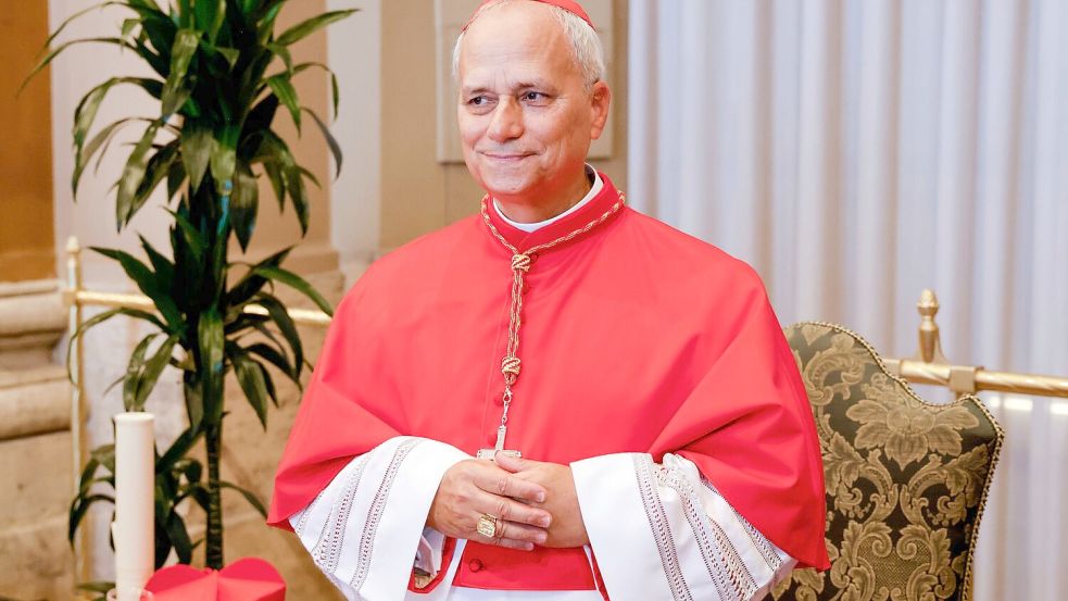Seit 2023 war Prevost Leiter des mächtigen Dikasteriums für die Bischöfe – jener Vatikanbehörde, die weltweit Bischöfe auswählt. Nun ist er Papst. (Archivbild) Foto: Riccardo De Luca/AP/dpa